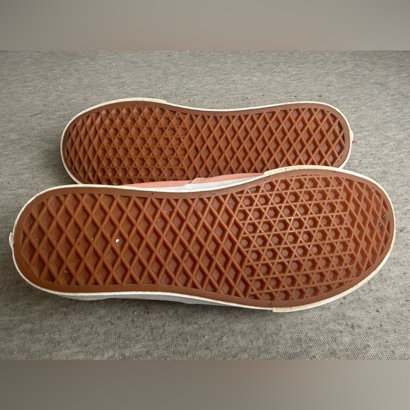 Vans Era Low-Top Skate Shoes Women's Sz 9.5/Men's Sz 8 Rose Dawn/True White - Picture 9 of 10